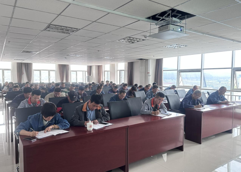 廉當(dāng)&ldquo;鐮&rdquo;可以除雜念   欲為&ldquo;獄&rdquo;勢(shì)必積災(zāi)難 &mdash;&mdash;集團(tuán)紀(jì)委書記為物產(chǎn)工投公司黨員干部、關(guān)鍵人員 授主題教育廉政專題黨課