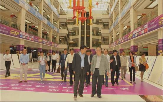 副省長(zhǎng)王黎明一行視察朝陽(yáng)物流園區(qū)，臨空經(jīng)濟(jì)開(kāi)發(fā)區(qū)工作