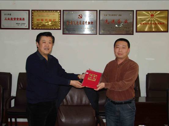 立足本職做貢獻(xiàn)，巾幗建功展風(fēng)采