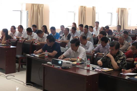 加強(qiáng)業(yè)務(wù)培訓(xùn)，提升工作能力